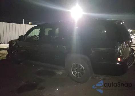 2011 Chevrolet Suburban K from USA, damaged, VIN 385634